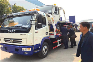 西双版纳汽车道路救援拖车价格